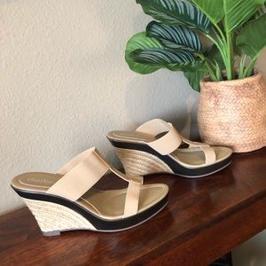 NWOT women’s size 9.5 wedges.